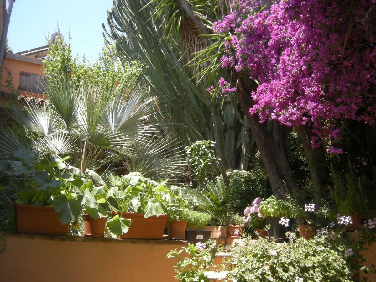 Via Dei Gerani B&B Sinnai Екстер'єр фото